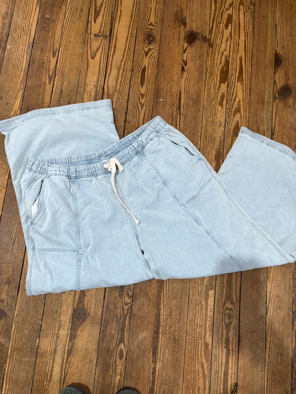 aerie Light Blue women’s wide leg Jeans